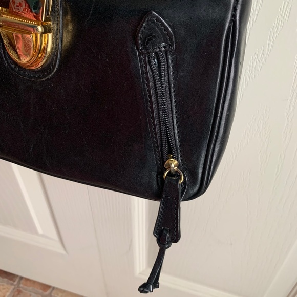 Valentina Black Leather Handbag - Picture 4 of 16